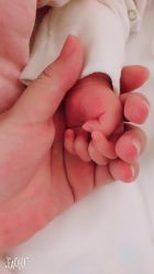 点击看大图 一家三口的手爪子~-添禧月子会所(高新店)