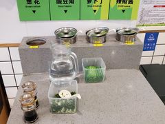 -蒙自源米线大王(江南西路店)