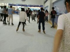-正佳冰河湾真冰滑冰场