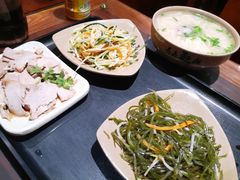 特色肘肉-亮亮面馆(经六路店)