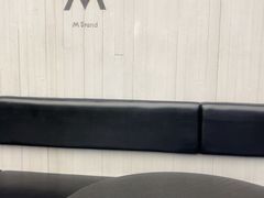 -M Stand(南京紫峰大厦店)