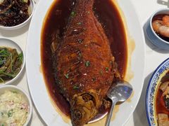 农家烧千岛湖鳊鱼-兴兴·海派本帮菜