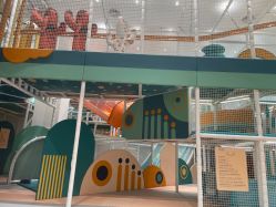 -奈尔宝家庭中心·亲子餐厅(鄞州万达店)