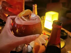 -FOUR PLAY BAR