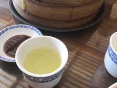 -笑来喜馄饨小笼工坊店(湖滨街店)