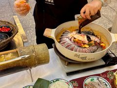 -刘姐啤酒鱼民族演艺餐厅(西街总店)
