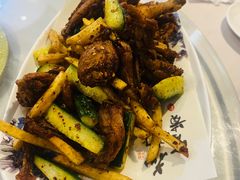 -临安鲲凌餐厅(钱王大街店)