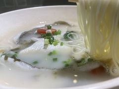 -玖鲜小笼(中山广场店)