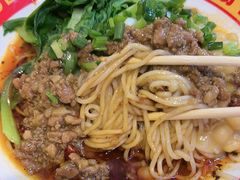 -魔都三兄弟酸辣粉·蘸卤炸串(虹桥万科店)