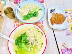 -小杨生煎(金山百联购物中心3楼店)