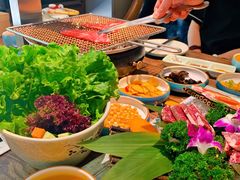 -明洞阿姨·韩式酱蟹烤肉·创意料理(三元桥店)