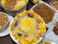 芒果芋圆牛奶绵绵冰-水牛奶皇后糖水铺(深圳总店)