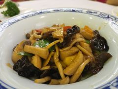 -聚春园自助餐厅(东街口店)