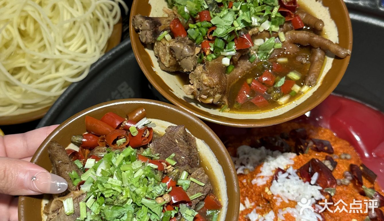 排了三天队,硬是没吃上。。