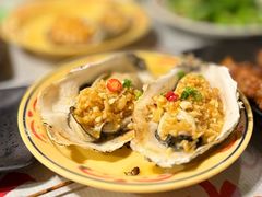 蒜蓉烤乳山生蠔-辉记炭烧海鲜大排档·老字号(福田店)