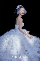 -至臻微拉婚纱摄影