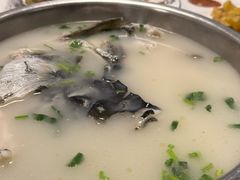 -雪湖煜辰鱼头老店(雪野湖店)