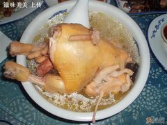 鸡汤-唔呶喔哩酒家(生产街店)