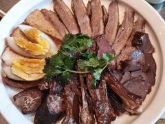 -潮界(LU·ONE凯德晶萃广场店)