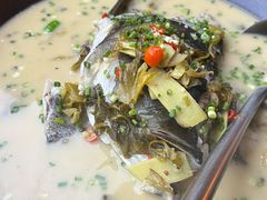 煎香酸菜半边鱼-渔悦潇湘·酸菜煮鱼(岳麓山店)