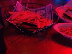 -UP嘻哈酒吧(粉巢店)