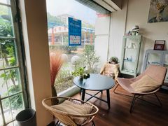 靠窗位-参差咖啡(水果湖公园店)