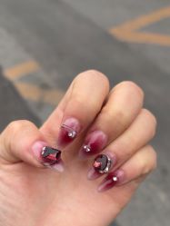 -丽心自助美甲美睫