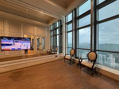 -珠海瑞吉酒店游泳池