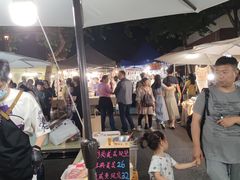 -吴山路夜市