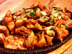 -玛格萝妮(汇智国际商业中心店)