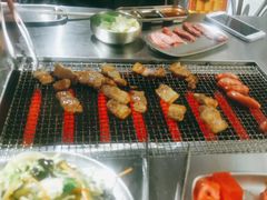-马路牙子地桌烤肉(工体店)