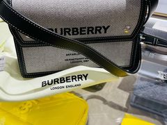 -BURBERRY(长沙IFS国金中心店)