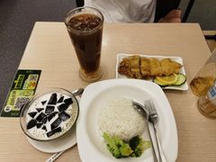 -佰搭果·广式茶餐厅(西华路店)