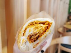 -焙丽拾光(麦凯乐直营店)