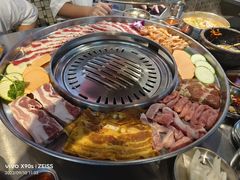 -哈哈碳都·牛肋条无限自助烤肉(台江万达店)