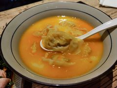 金汤黄鱼馄饨-蟹黄鱼·楼上面馆(外滩中央旗舰店)