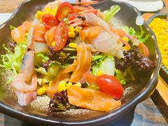 海鲜沙拉-桂马·日本料理·海胆·海鲜饭·酒场(民主广场店)