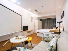 -秘境影院式酒店(苏州平江万达广场店)