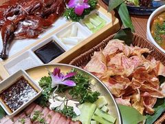 -老滇山寨•云南特色菜•地方菜•民族风情歌舞表演(金碧店)