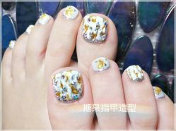 足部美甲-光SPA科技美肤