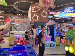 -卡通尼乐园(武汉凯德1818店)