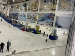 -乔波室内滑雪场
