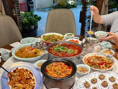 -万重锦·人文川菜馆(骡马市店)