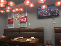 卡座-周鱼小馆石锅酸菜鱼(活力汇店)