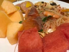 唯三的水果-上海西藏大厦万怡自助餐厅(徐汇店)