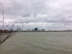 -上海滴水湖皇冠假日酒店