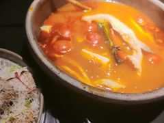 毛辣果酸汤鱼-Ameigo梅果·云贵川bistro(长宁来福士店)