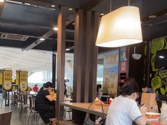 -麦当劳(深圳北站高铁店)