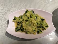 刀拍黄瓜-陈胖子特色菜.鲜货现炒(融景城店)
