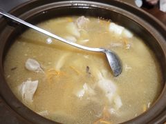 -房县土本味土鸡汤特色餐厅(沌口店)